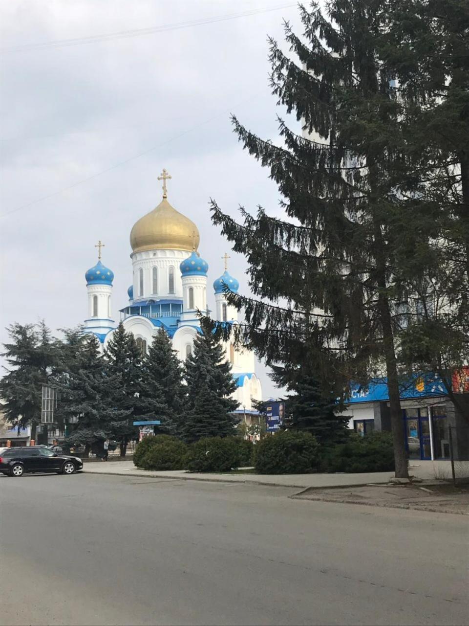 Сучасна Квартира В Центрі Міста Ужгород Экстерьер фото